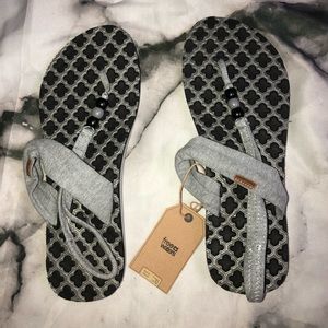 NWT Free Waters Sandals (Sanuk Look Alike)